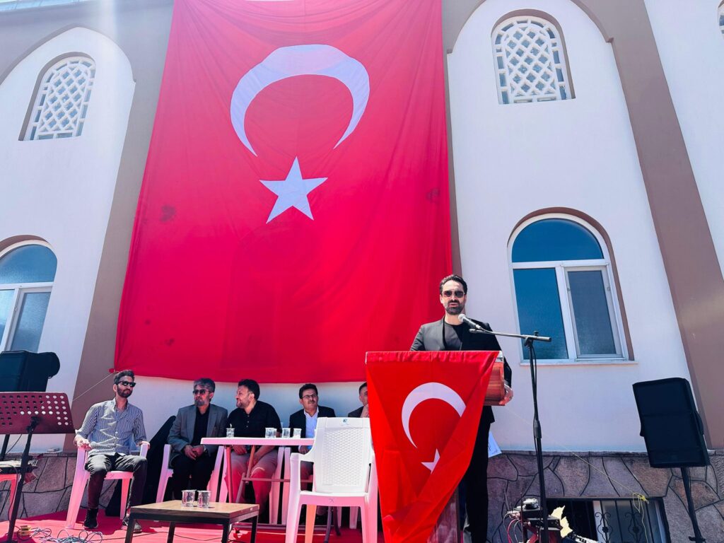 WhatsApp-Image-2025-05-18-at-12.51.21-1024x768 Mücahit Arınç’tan Akçaköy Mahallesi’ne Ziyaret: Hayır Programına Katıldı