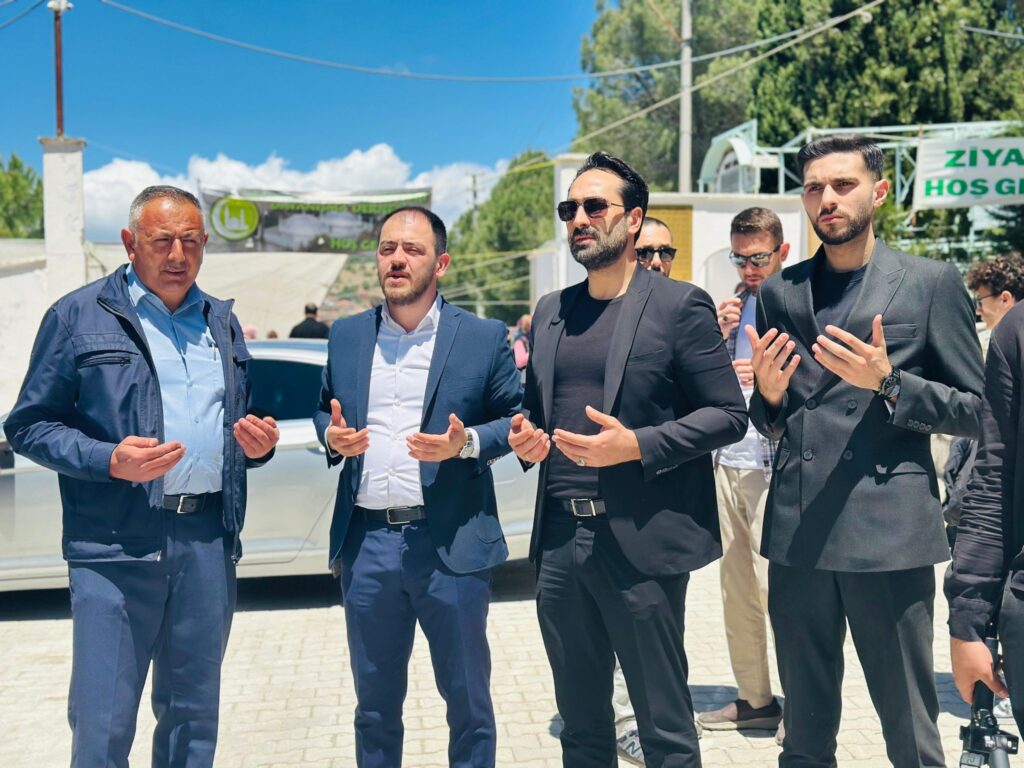 WhatsApp-Image-2025-05-18-at-14.39.16-1-1024x768 Mücahit Arınç’tan Recepli’de Gönül Buluşması