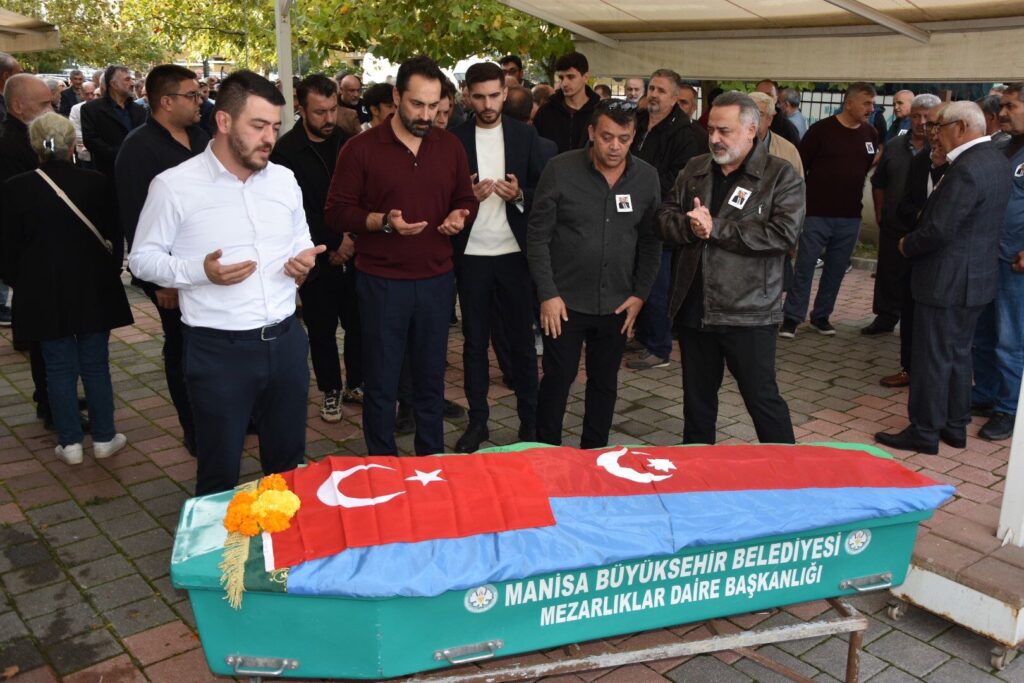 3b771dcd-6bbf-46d2-82f8-2853aa61a039-1024x683 MÜCAHİT ARINÇ MANİSA’YI DİNLİYOR